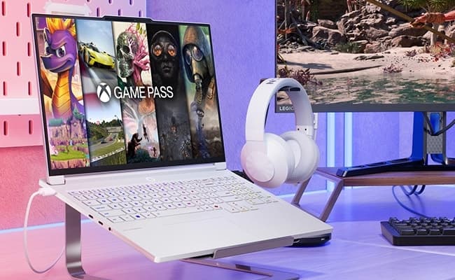 Legion 7i Gen 10 Intel (16″) with RTX 5070 view 9