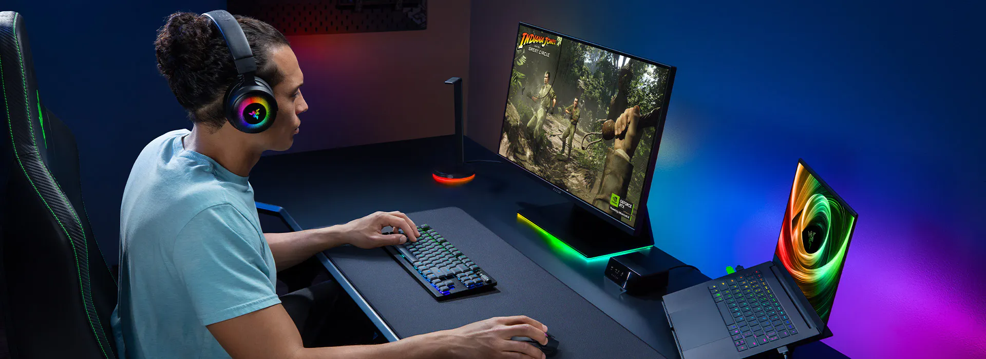 Razer Blade 14 (2025, RTX 5060) — view 1